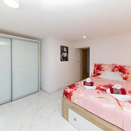 Apartament July Novi Vinodolski
